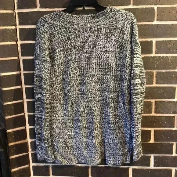 Charlotte Russe Sweater - Picture 5 of 6